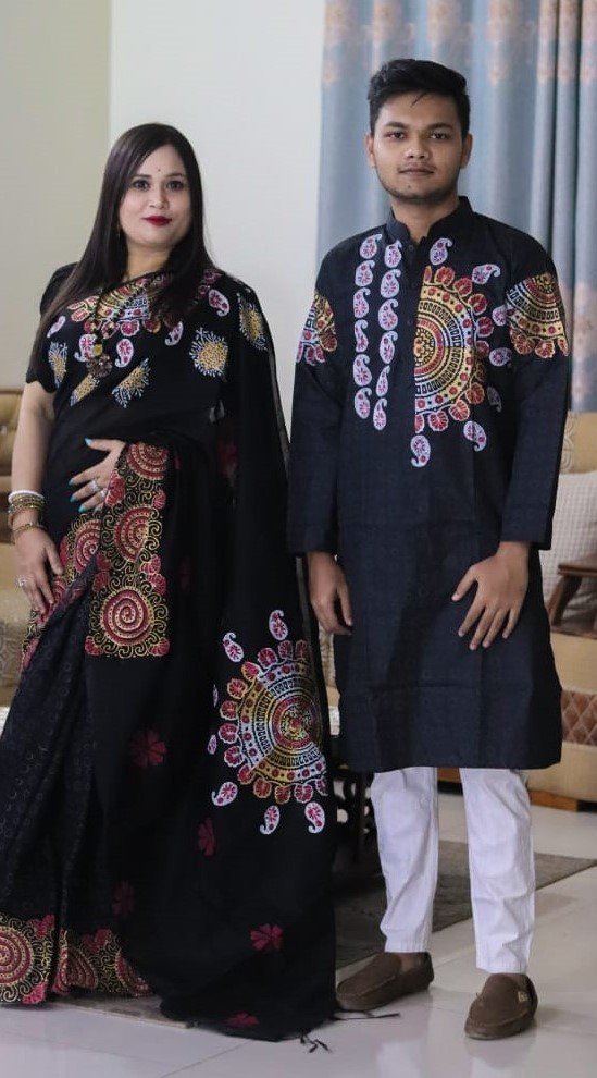 প্রিয়জনের সাথে মিলিয়ে ট্রেন্ডি শাড়ি-পাঞ্জাবি!